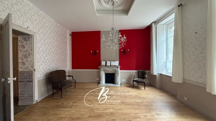 Image No.5-8 Bed House for sale