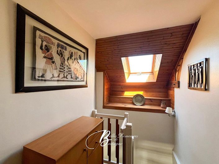 Image No.10-3 Bed House for sale