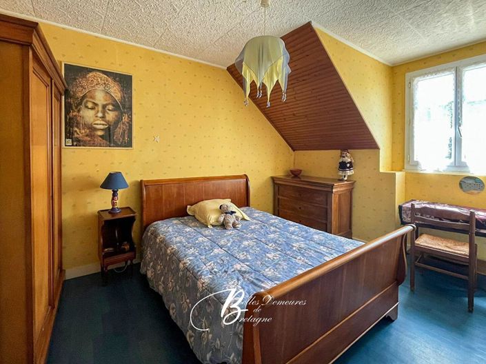 Image No.11-3 Bed House for sale