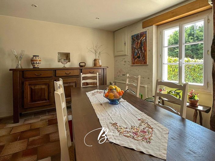 Image No.6-3 Bed House for sale