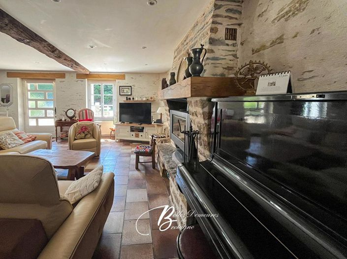 Image No.8-3 Bed House for sale