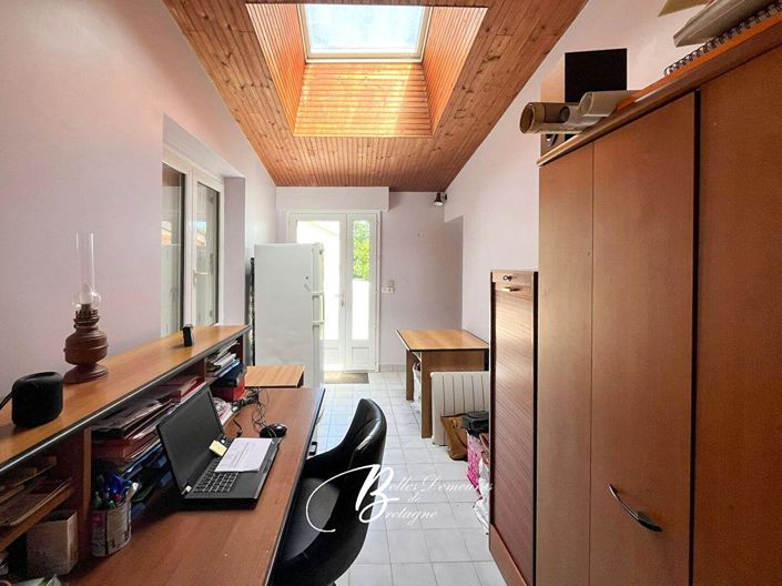 Image No.9-3 Bed House for sale