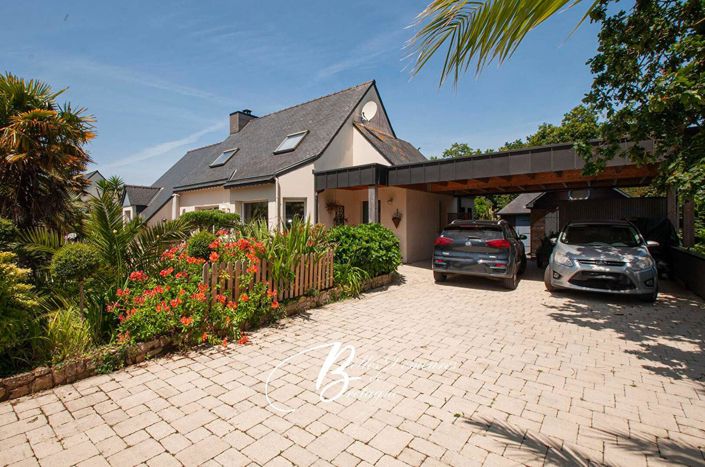 Image No.20-5 Bed House for sale