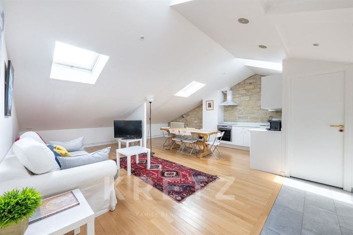 Image No.16-5 Bed House for sale