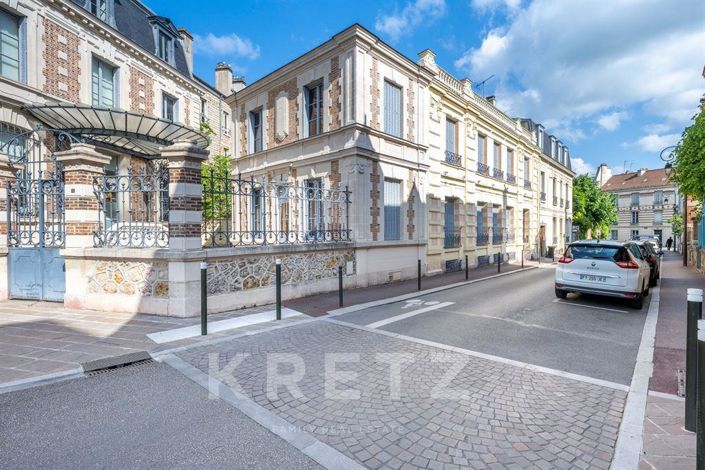 Image No.20-5 Bed House for sale