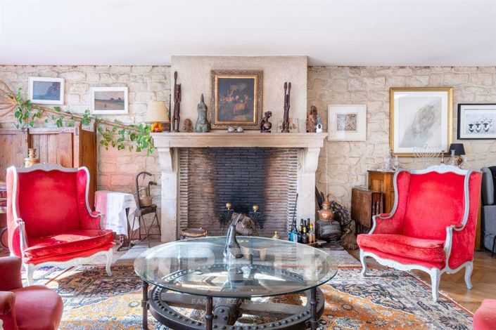 Image No.4-5 Bed House for sale