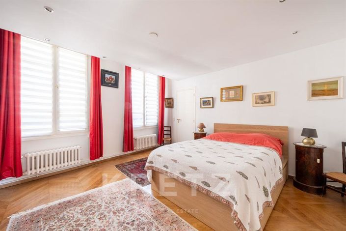 Image No.7-5 Bed House for sale