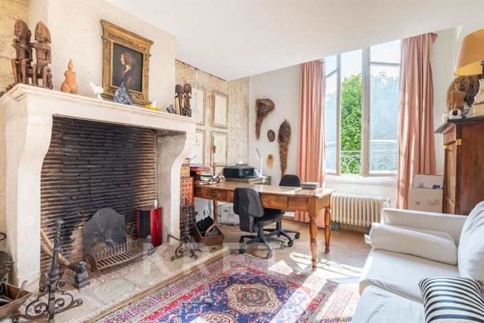 Image No.9-5 Bed House for sale