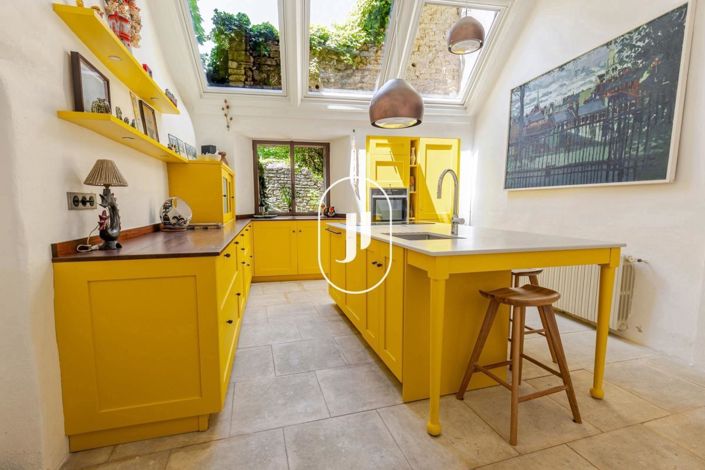 Image No.3-4 Bed House for sale