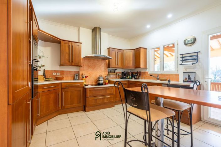 Image No.12-4 Bed House for sale