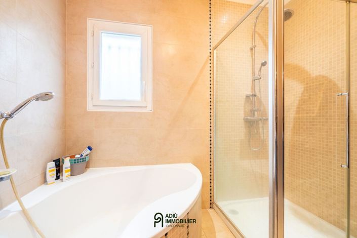 Image No.17-4 Bed House for sale