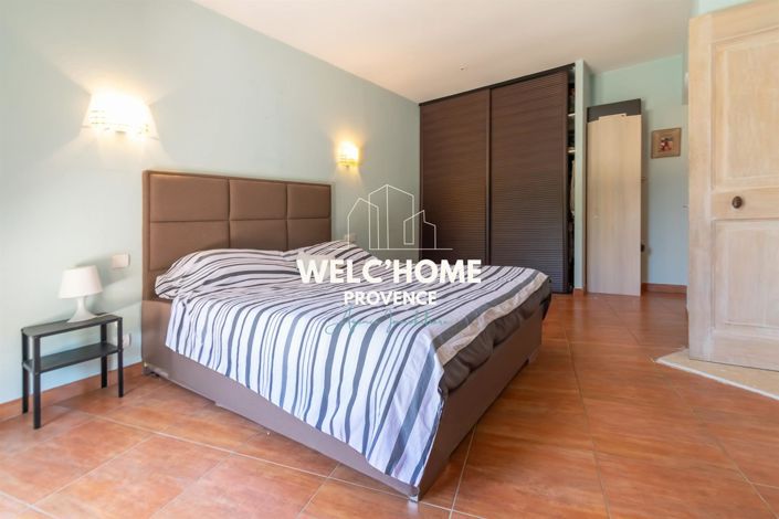 Image No.10-4 Bed House for sale