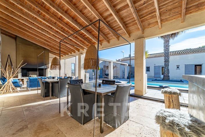 Image No.9-5 Bed House for sale