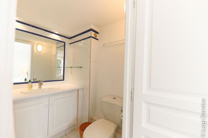 Image No.12-3 Bed House for sale