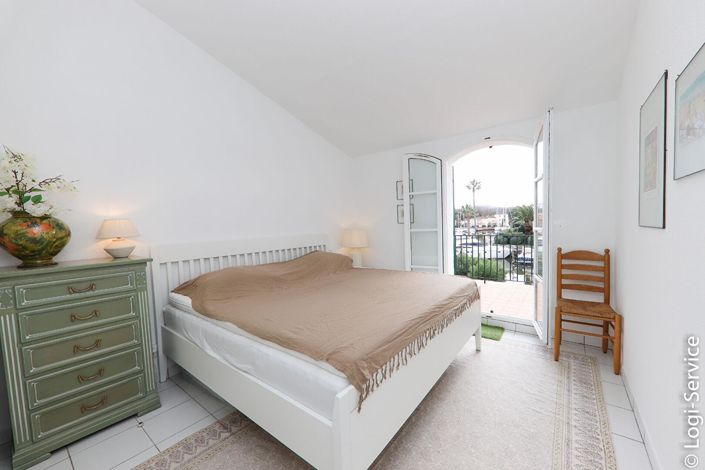 Image No.5-3 Bed House for sale