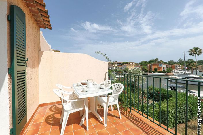 Image No.8-3 Bed House for sale