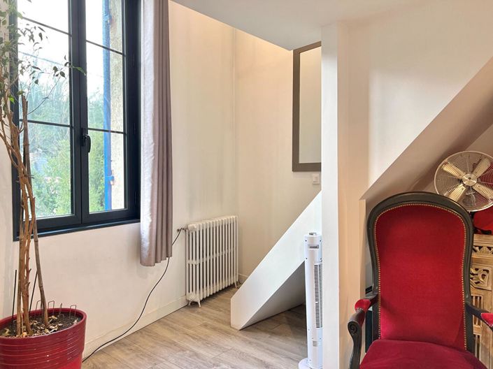 Image No.10-6 Bed House for sale