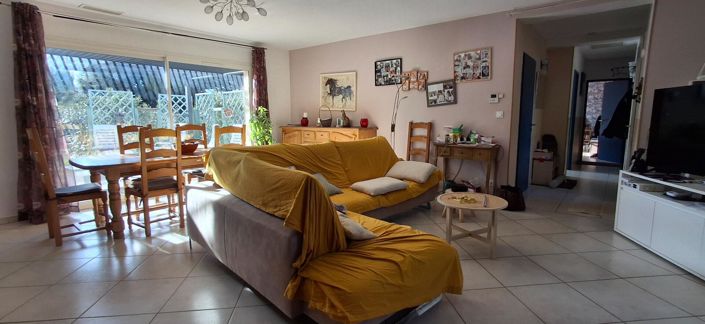 Image No.10-3 Bed House for sale