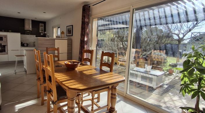 Image No.11-3 Bed House for sale