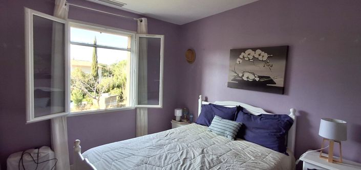 Image No.14-3 Bed House for sale