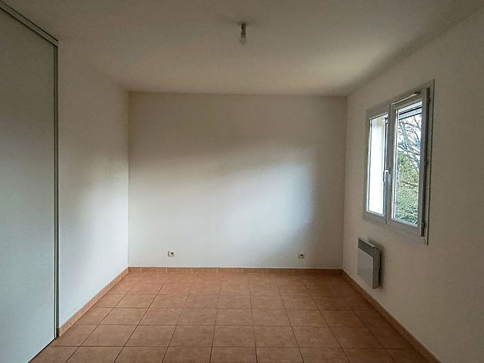 Image No.7-Maison de 4 chambres à vendre à Colonzelle