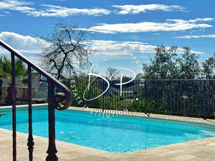 Image No.3-4 Bed House for sale