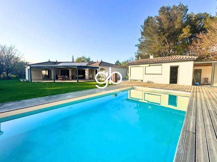 Image No.10-5 Bed House for sale