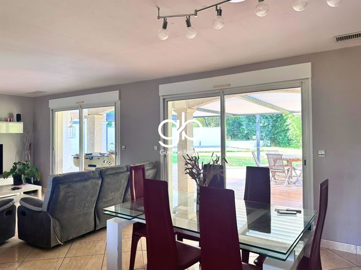 Image No.6-5 Bed House for sale