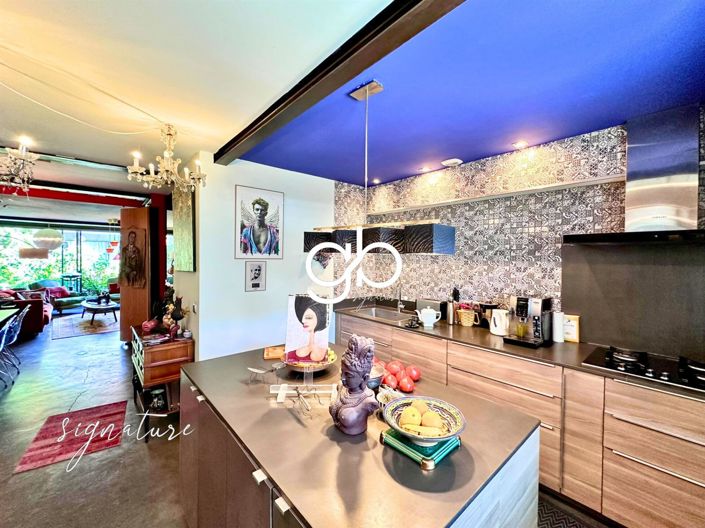 Image No.5-4 Bed House for sale