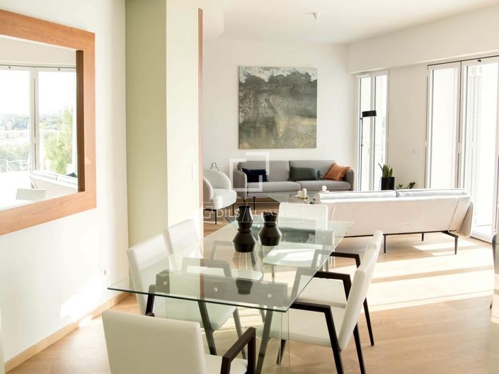 Image No.12-3 Bed Apartment for sale