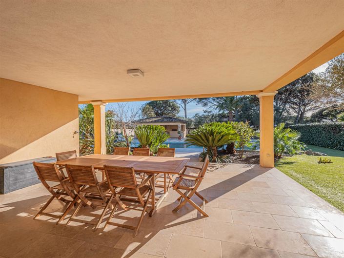 Image No.5-5 Bed House for sale