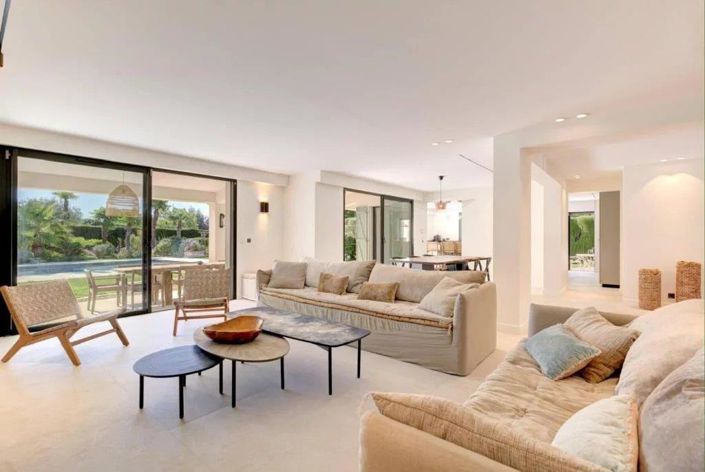 Image No.5-7 Bed House for sale