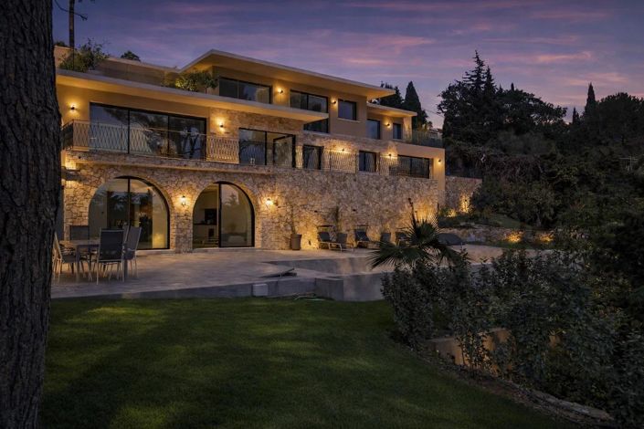 Image No.11-6 Bed House for sale