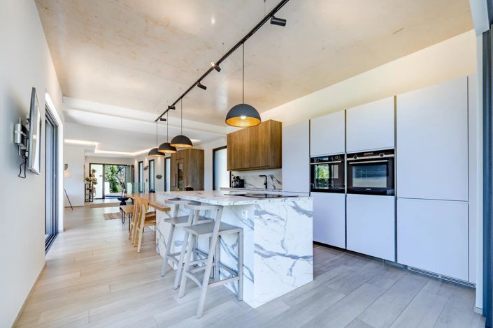 Image No.14-4 Bed House for sale