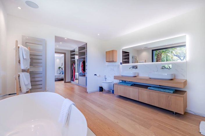 Image No.23-4 Bed House for sale