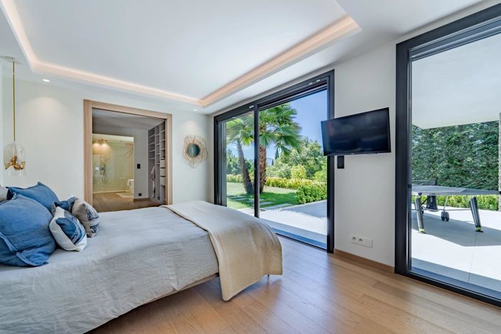 Image No.26-4 Bed House for sale