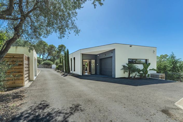 Image No.29-4 Bed House for sale