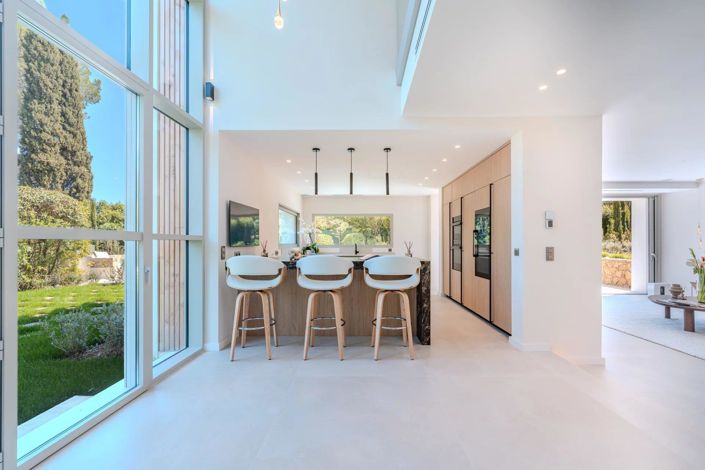 Image No.7-4 Bed House for sale