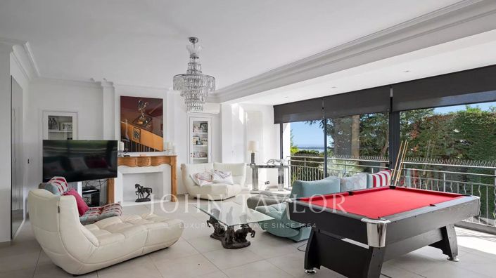 Image No.11-5 Bed House for sale