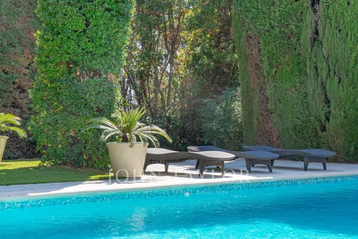 Image No.4-5 Bed House for sale