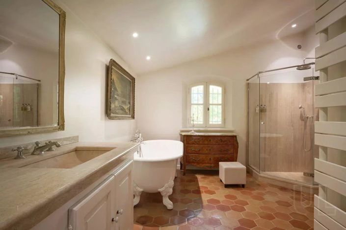 Image No.7-4 Bed House for sale