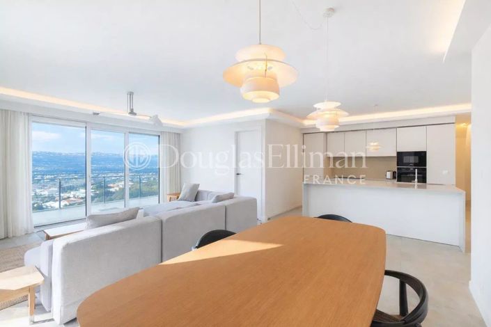 Image No.10-4 Bed Apartment for sale