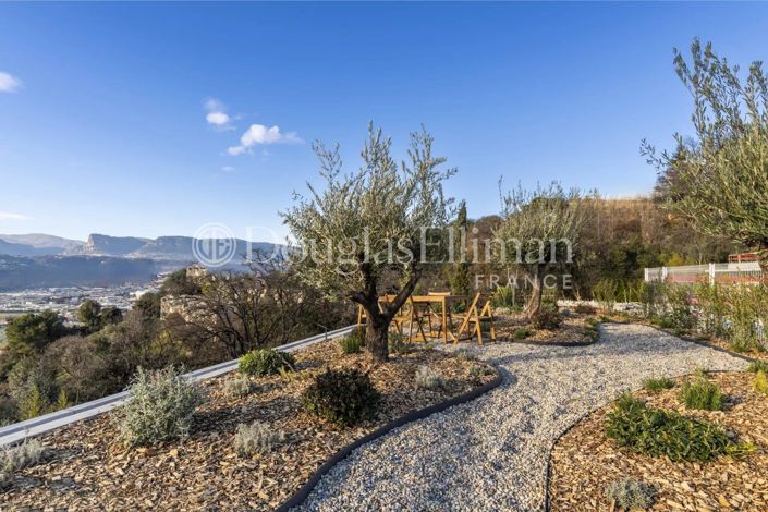 Image No.11-4 Bed Apartment for sale