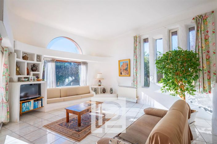 Image No.4-4 Bed House for sale