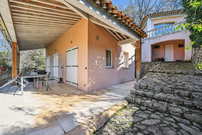 Image No.18-6 Bed House for sale