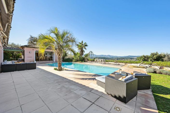 Image No.2-6 Bed House for sale