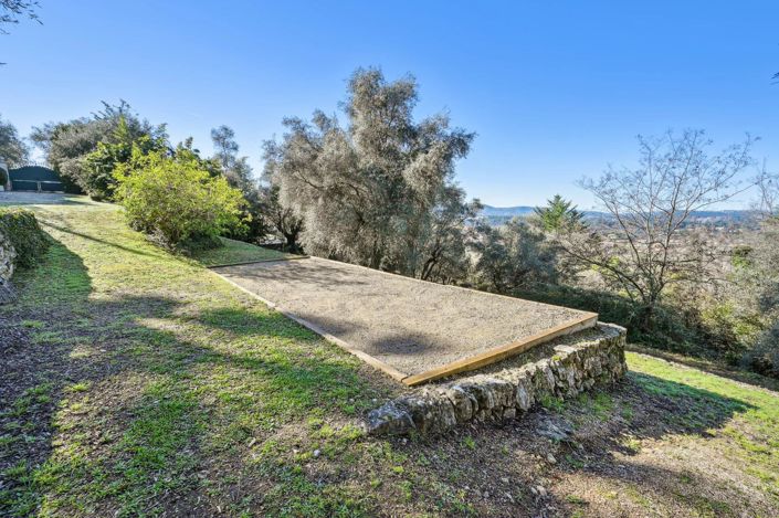 Image No.20-6 Bed House for sale