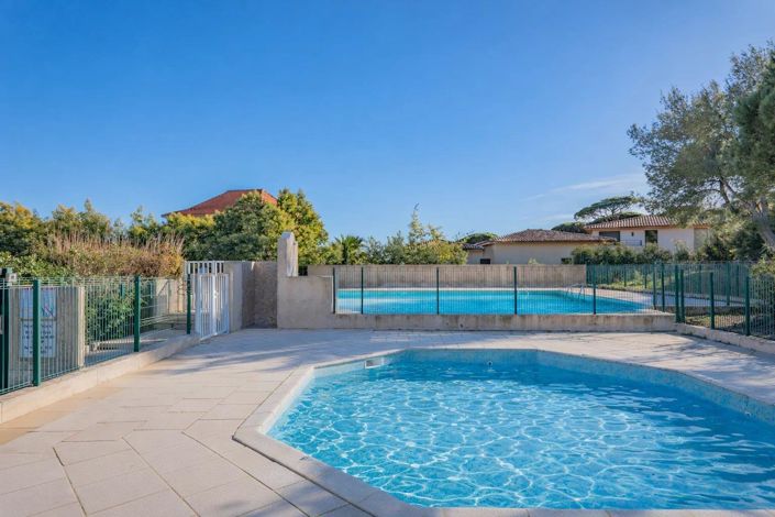 Image No.9-4 Bed House for sale