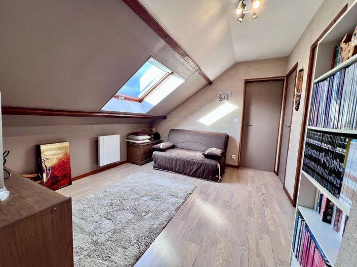 Image No.11-4 Bed House for sale