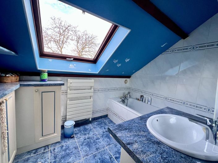 Image No.13-4 Bed House for sale